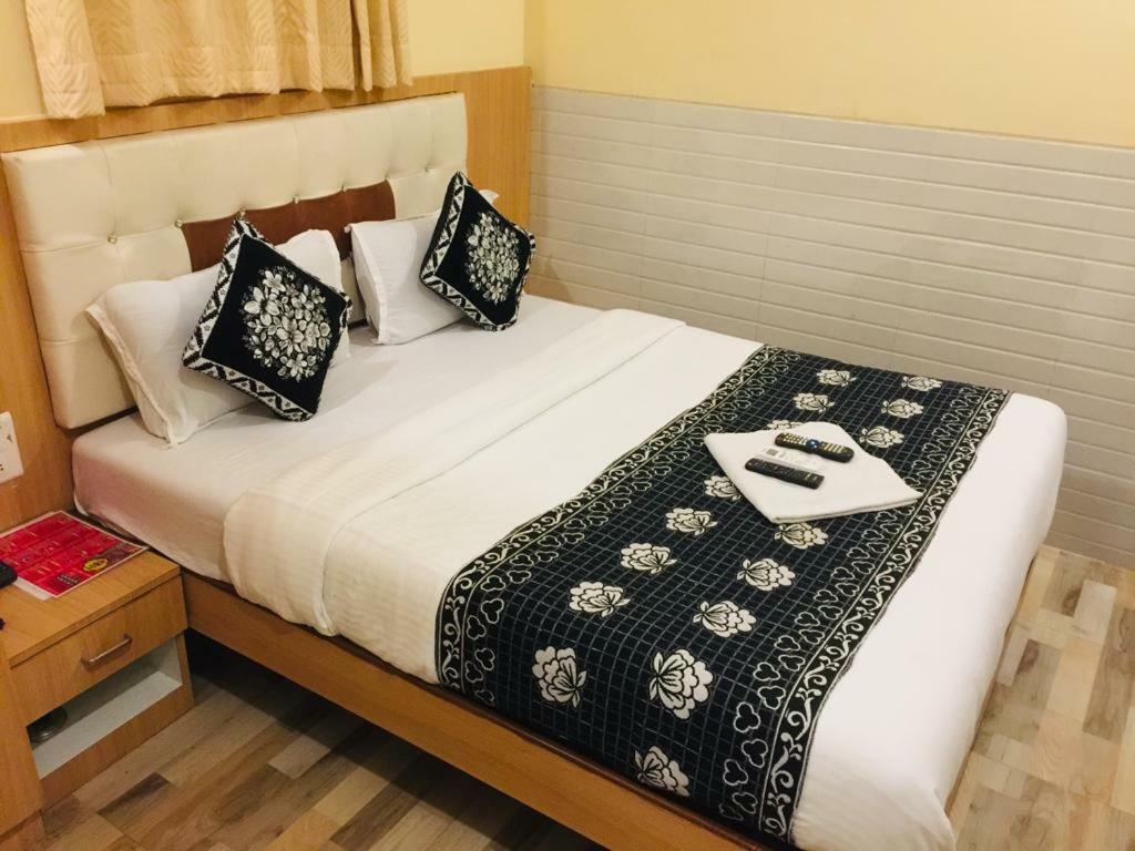 Kf Residency Hotel Mumbai Exterior foto